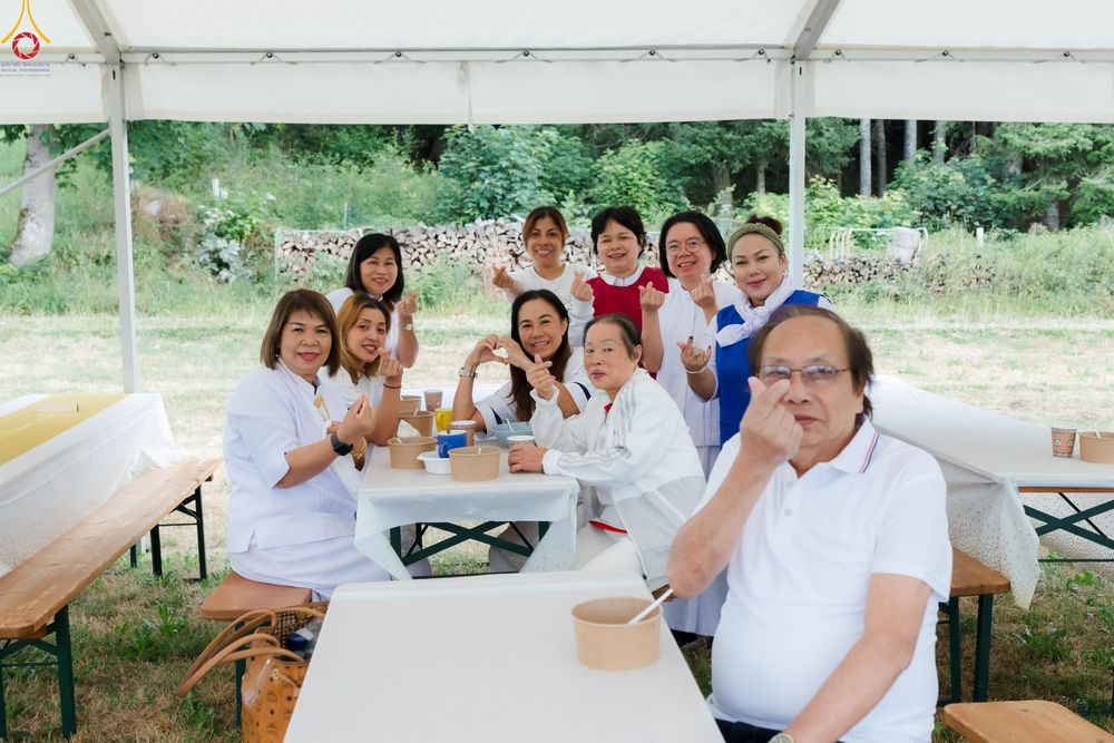 ภาพ No.286215:วันที่ 13 กรกฎาคม พ.ศ. 2568  พิธีทอดผ้าป่าฉลอง 13 ปี  วัดพระธรรมกายสวิตเซอร์แลนด์