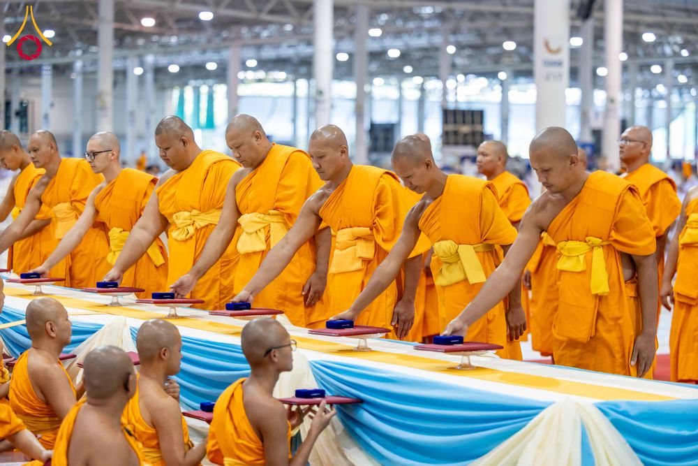 ภาพ No.308762:วันที่ 1 กุมภาพันธ์ พ.ศ. 2569 พิธีรับประกาศนียบัตร และพระของขวัญพระธรรมยาตรา ณ สภาธรรมกายสากล วัดพระธรรมกาย จ.ปทุมธานี