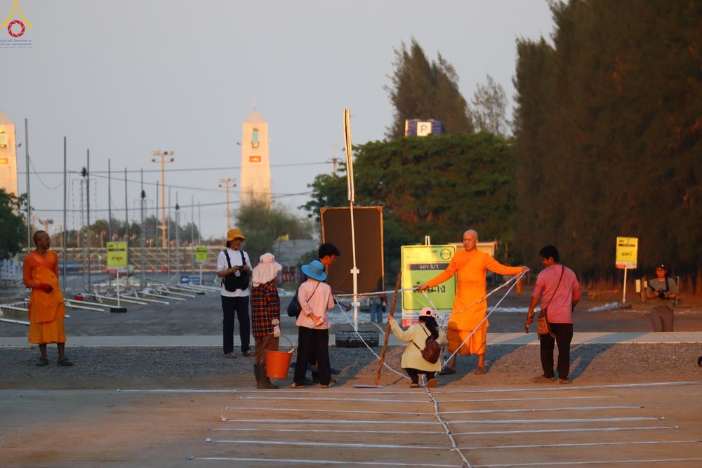 ภาพ No.320975:วันที่ 9 เมษายน พ.ศ.2569 การเตรียมงานจราจร เพื่องานถวายมหาสังฆทาน 40,000 กว่าวัดทั่วประเทศ วันคุ้มครองโลก 22 เมษายน พ.ศ.2569 วัดพระธรรมกาย