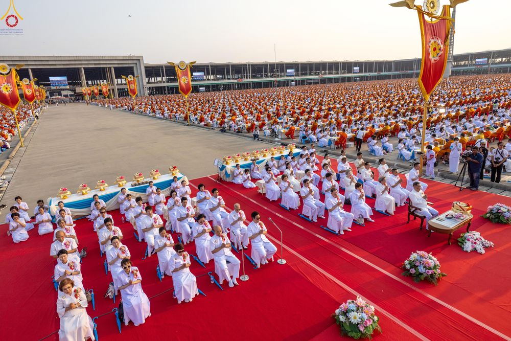 ภาพ No.325026:วันที่ 22 เมษายน พ.ศ.2569 (วันคุ้มครองโลก) พิธีถวายมหาสังฆทาน 40,000 กว่าวัดทั่วประเทศ (ชุดที่ 2) ณ ลานธรรม พระมหาธรรมกายเจดีย์ วัดพระธรรมกาย