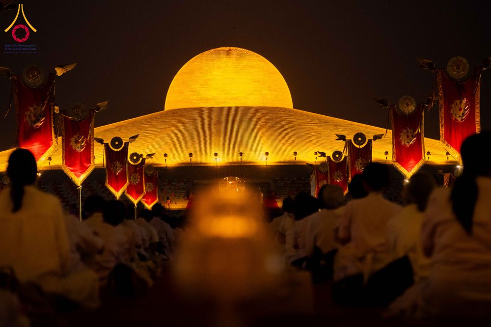 ภาพ No.312192:วันอังคารที่ 3 มีนาคม พ.ศ.2569 พิธีเวียนประทักษิณและจุดมาฆประทีป ณ ลานธรรมพระมหาธรรมกายเจดีย์ วัดพระธรรมกาย