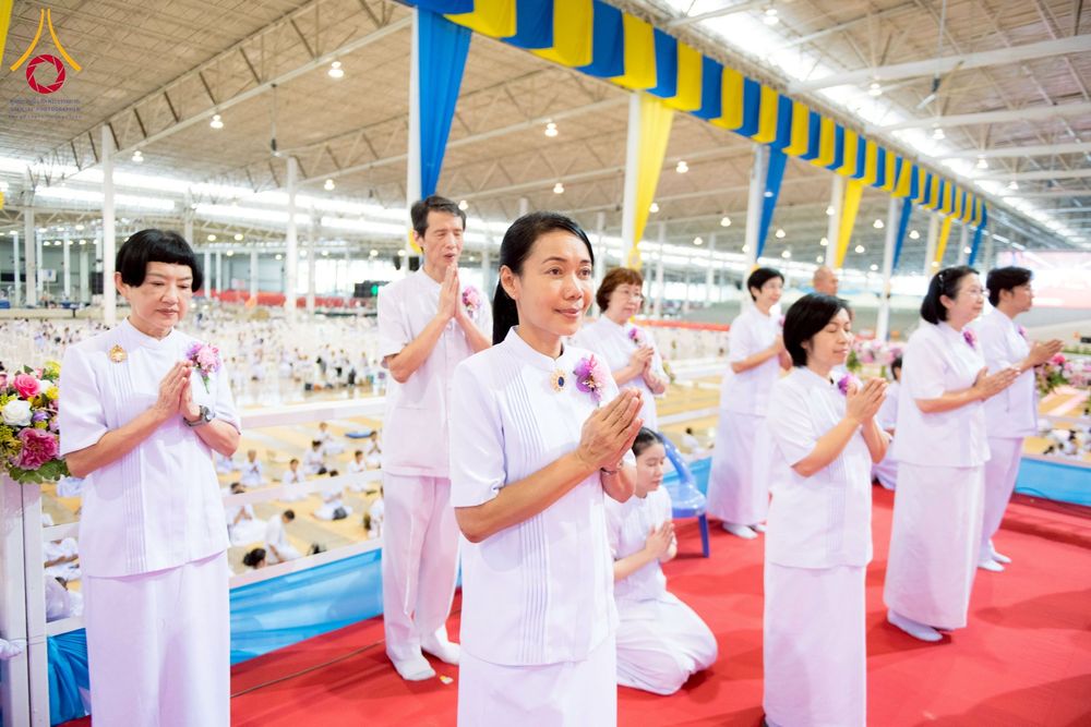 ภาพ No.261311:วันอาทิตย์ที่ 5 ตุลาคม พ.ศ. 2568 พิธีจุดเทียนใจ ไฟนิรันด์ อนันตชัย ณ สภาธรรมกายสากล วัดพระธรรมกาย