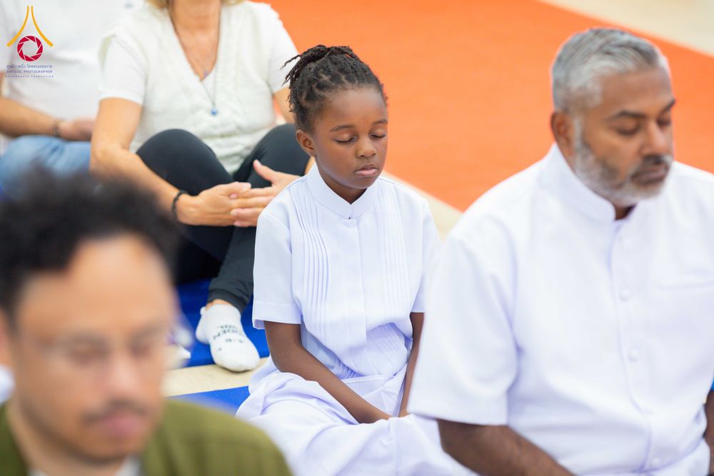 ภาพ No.313244:วันอาทิตย์ที่ 8 มีนาคม พ.ศ. 2569 พิธีสมโภชรูปเหมือนพระมงคลเทพมุนี (สด จนฺทสโร) และพิธีทอดผ้าป่าสามัคคีเพื่อสร้างวิหารพระมงคลเทพมุนี ณ วัดพุทธเคปทาวน์ ประเทศแอฟริกาใต้