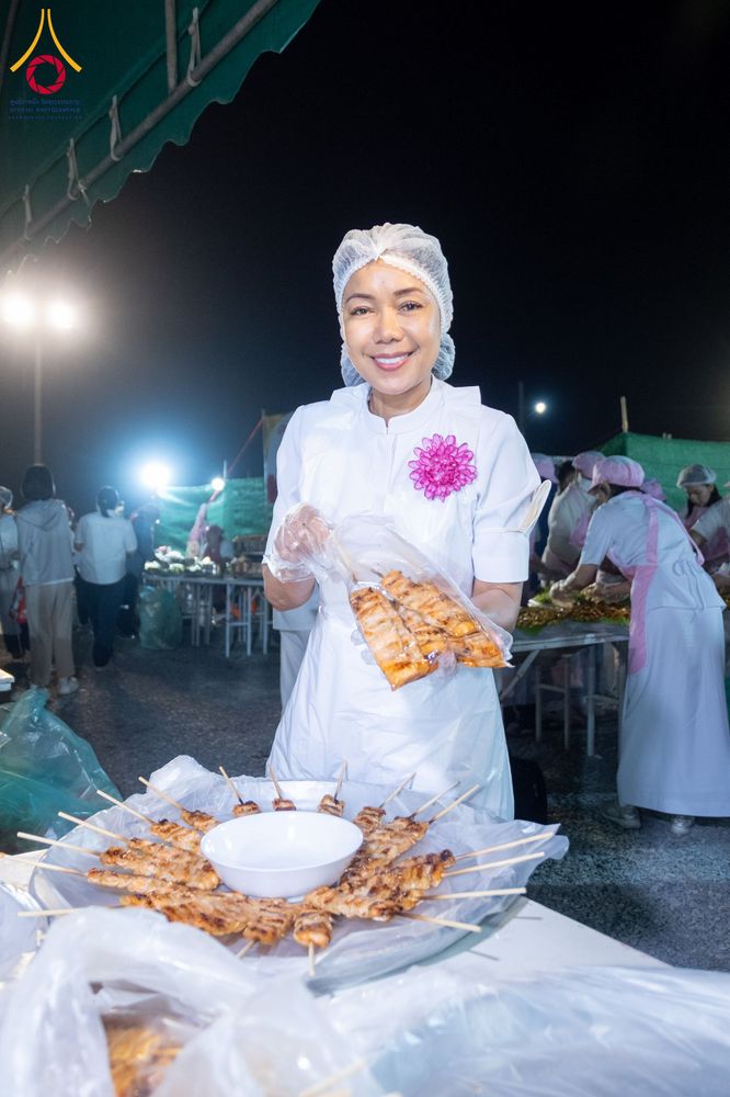 ภาพ No.300961:วันที่ 23 มกราคม พ.ศ. 2569 พิธีถวายภัตตาหารเป็นสังฆทาน แด่พระธรรมยาตรา ณ อนุสรณ์สถานบางปลา วัดบางปลา อำเภอบางเลน จังหวัดนครปฐม ในโครงการธรรมยาตรา กตัญญูบูชา มหาปูชนียาจารย์ พระมงคลเทพมุนี(สด จนฺทสโร) พระผู้ปราบมาร อนุสรณ์สถาน 7 แห่ง ปีที่ 14