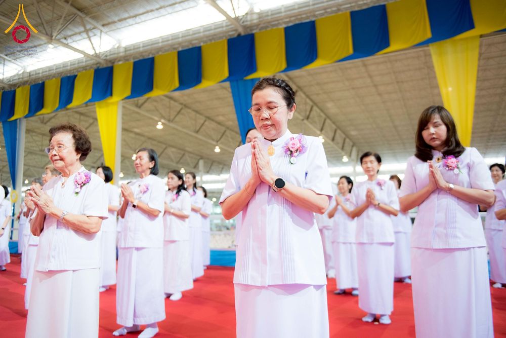 ภาพ No.261302:วันอาทิตย์ที่ 5 ตุลาคม พ.ศ. 2568 พิธีจุดเทียนใจ ไฟนิรันด์ อนันตชัย ณ สภาธรรมกายสากล วัดพระธรรมกาย