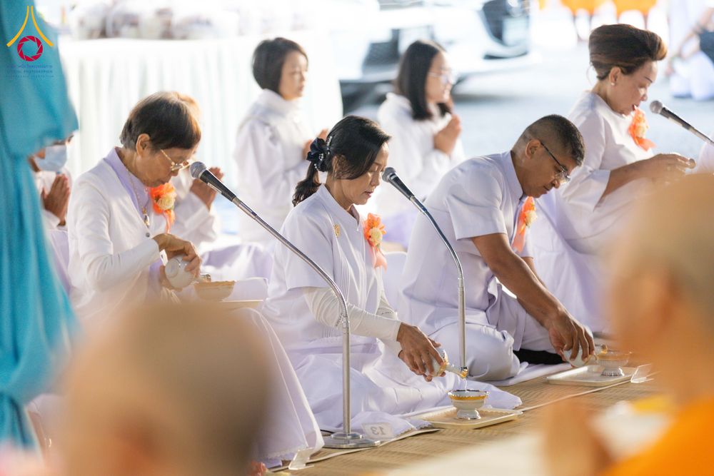 ภาพ No.290809:วันที่ 9 มกราคม พ.ศ. 2569 พิธีถวายภัตตาหารเป็นสังฆทาน แด่พระธรรมยาตรา ณ อนุสรณ์สถานคลองบางนางแท่น อ.สามพราน จ.นครปฐม ในโครงการธรรมยาตรา กตัญญูบูชา มหาปูชนียาจารย์ พระมงคลเทพมุนี(สด จนฺทสโร) พระผู้ปราบมาร อนุสรณ์สถาน 7 แห่ง ปีที่ 14