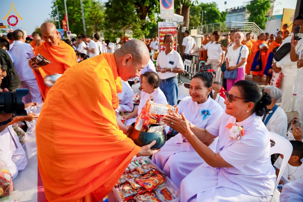 ภาพ No.312889:วันอาทิตย์ที่ 8 มีนาคม พ.ศ.2569 ทำบุญเมืองนครราชสีมา 558 ปี ตักบาตรพระ 10,000 รูป (ภาพชุดที่ 2)