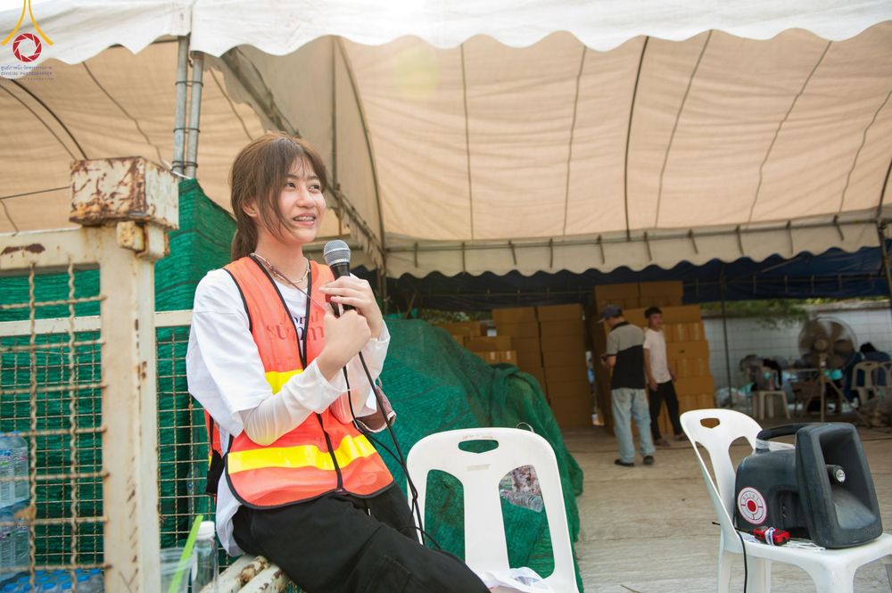 ภาพ No.117136:V.16 เป็นทีม การเตรียมงาน เก็บงาน การรับบุญของเจ้าหน้าที่หน่วยงานต่างๆ เพื่อโครงการธรรมยาตรา กตัญญูบูชามหาปูชนียาจารย์ พระมงคลเทพมุนี (สด จนฺทสโร) พระผู้ปราบมาร อนุสรณ์สถาน 7 แห่ง ปีที่ 12 ระหว่างวันที่ 2 - 31 มกราคม พ.ศ. 2567