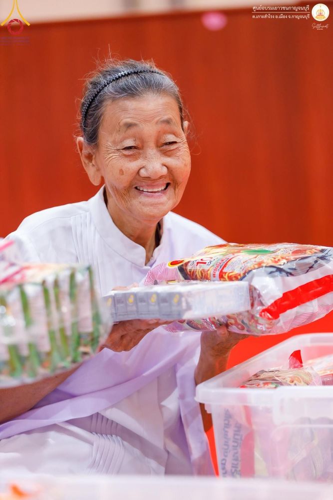 ภาพ No.152262:โครงการอบรมอุบาสก อุบาสิกาแก้ว ตัวแทนทอดกฐิน 30,000 วัด ทั่วไทย ระหว่างวันที่ 6-8 กันยายน พ.ศ. 2567 ณ ศูนย์อบรมเยาวชนกาญจนบุรี
