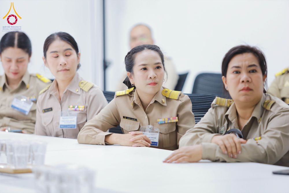 ภาพ No.311580:วันจันทร์ที่ 23 กุมภาพันธ์ พ.ศ. 2569 เปิดโลกทัศน์ผู้บริหารสถานศึกษายุคใหม่ เรียนรู้ต้นแบบการพัฒนาคนผ่านพลัง “บวร–V-Star” ผู้เข้ารับการพัฒนาตามโครงการ สพฐ. ศึกษาดูงานวัดพระธรรมกาย เสริมภาวะผู้นำคุณธรรมสู่การบริหารโรงเรียนอย่างยั่งยืน ณ อาคาร 100 ปี คุณยาย