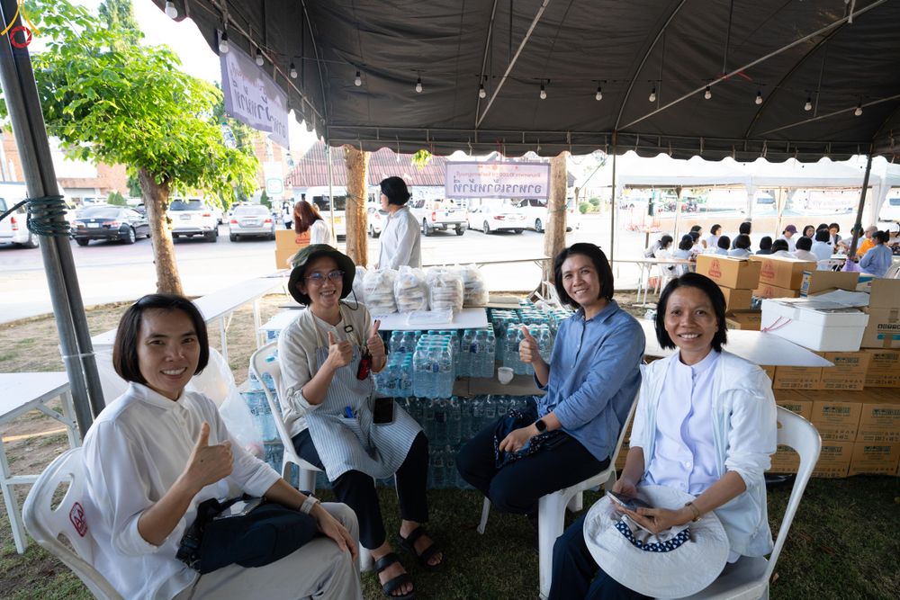 ภาพ No.282398:วันที่ 19 -20 ธันวาคม พ.ศ.2568 เบื้องหลังความสำเร็จ ของการจัดงานตักบาตร พระ 10,000 รูป Skywalk กาญจนบุรี