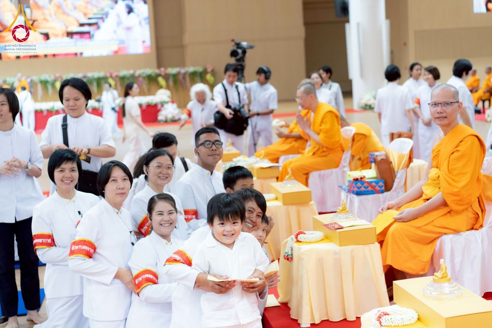 ภาพ No.272964:วันอาทิตย์ที่ 23 พฤศจิกายน พ.ศ.2568 พิธีมุทิตาสักการะ พระมหาเถระและพระเถระ ประจำปีพุทธศักราช 2568 ณ ห้องแก้วสารพัดนึก 2 สภาธรรมกายสากล  วัดพระธรรมกาย