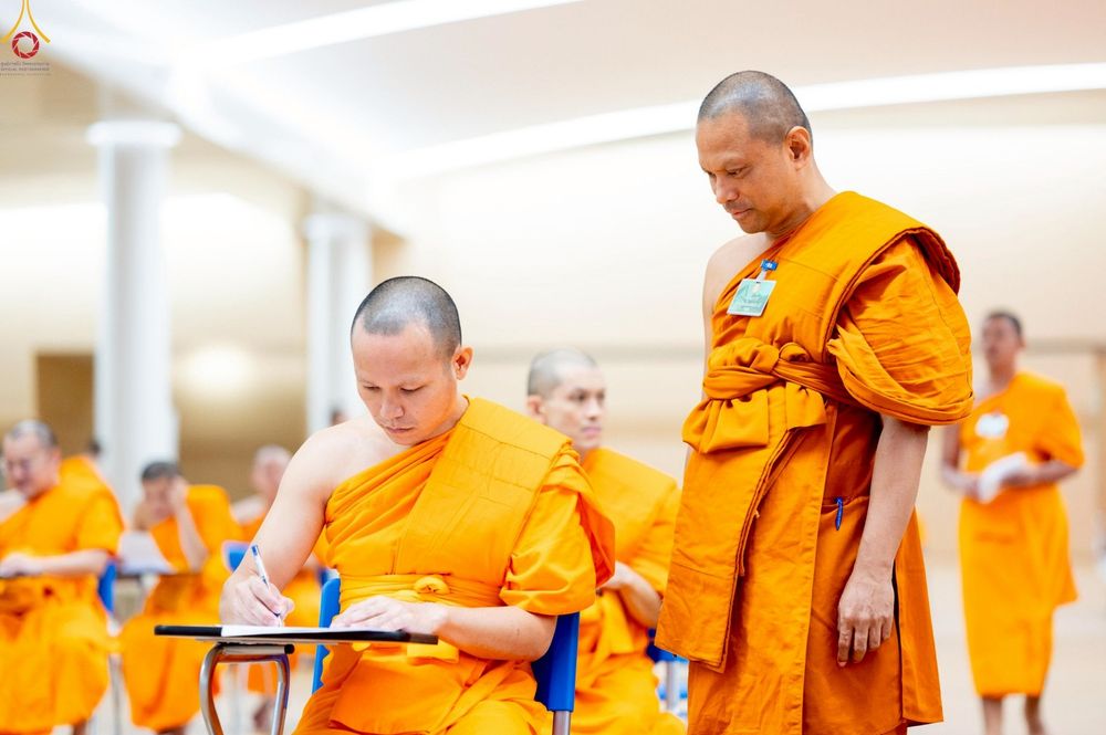 ภาพ No.249684:วันที่ 1 ตุลาคม พ.ศ. 2568 การสอบธรรมสนามหลวง นักธรรมชั้นตรี อำเภอคลองหลวง จังหวัดปทุมธานี ณ ห้องแก้วสารพัดนึก 2 วัดพระธรรมกาย