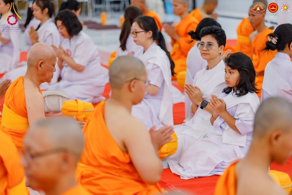 ภาพ No.283693:วันเสาร์ที่ 20 ธันวาคม  2568 พิธีบรรพชาสามเณร ณ ประเทศอินโดนีเซีย