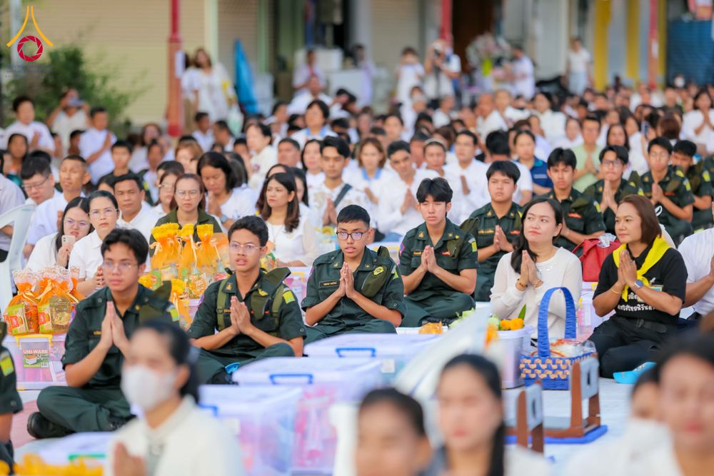 ภาพ No.313860:วันอาทิตย์ที่ 14 มีนาคม พ.ศ. 2569 ทำบุญเมืองหาดใหญ่ตักบาตรพระ 1,109 รูป เติมบุญใหญ่ หลังวิกฤตมหาอุทกภัย ณ ซุ้มประตูไชน่าทาวน์ ถนนศุภสารรังสรรค์ อ.หาดใหญ่ จ.สงขลา