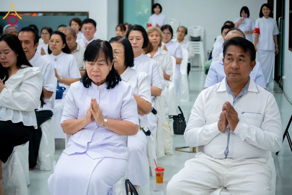 ภาพ No.314528:วันศุกร์ที่ 20 มีนาคม พ.ศ. 2569 พิธีบำเพ็ญกุศล คุณพ่อณรงค์ จินตมากุล โยมบิดา พระครูปลัดรัตนวีรวัฒน์ (รังสฤษดิ์ อิทฺธิจินตโก) ที่ปรึกษาเจ้าคณะจังหวัดปทุมธานี เจ้าอาวาสวัดพระธรรมกาย  ณ ห้องปลูกศรัทธา 2 วัดพระธรรมกาย ปทุมธานี