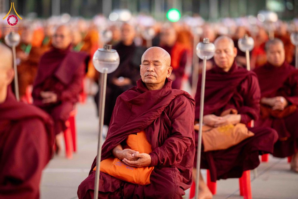 ภาพ No.312161:วันอังคารที่ 3 มีนาคม พ.ศ.2569 พิธีเวียนประทักษิณและจุดมาฆประทีป ณ ลานธรรมพระมหาธรรมกายเจดีย์ วัดพระธรรมกาย