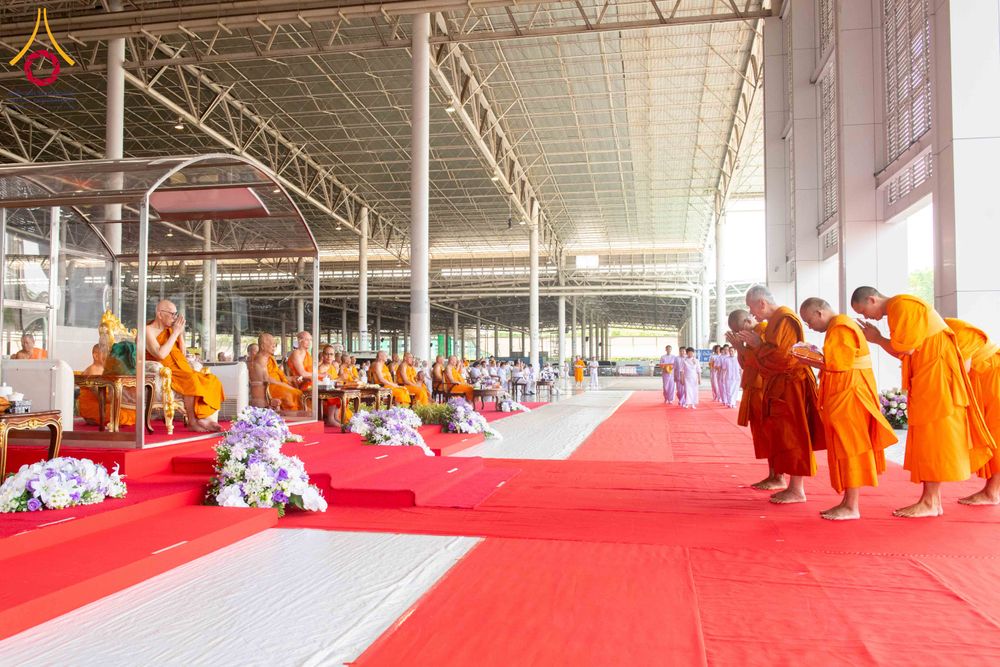 ภาพ No.316613:วันอาทิตย์ที่ 29 มีนาคม พ.ศ. 2569 พิธีทอดผ้าบังสุกุลและพิธีชำระร่าง โยมพ่อณรงค์ จินตมากุล  สิริอายุ 99 ปี 11 เดือน โยมบิดา พระครูปลัดรัตนวีรวัฒน์ (รังสฤษดิ์ อิทฺธิจินตโก) ที่ปรึกษาเจ้าคณะจังหวัดปทุมธานี เจ้าอาวาสวัดพระธรรมกาย  ณ ฌาปนสถานชั่วคราว ทางเข้า 