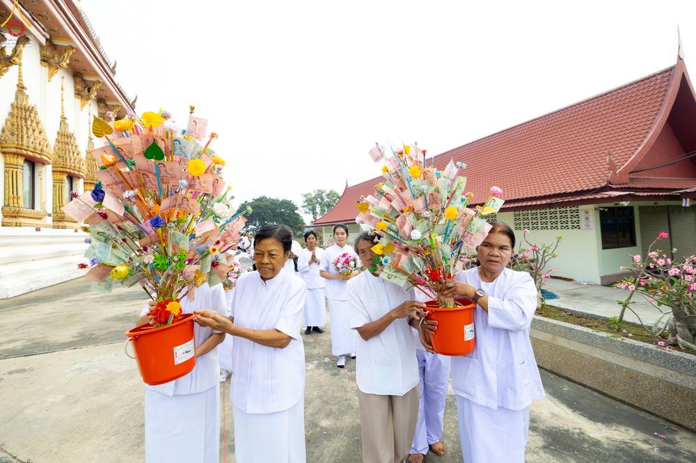 ภาพ No.301191:วันที่ 22 มกราคม พ.ศ. 2569 พิธีทอดผ้าป่าทำนุบำรุงศาสนสถาน ณ วัดใหม่พิบูลย์ผล อ.สองพี่น้อง จ.สุพรรณบุรี ในโครงการธรรมยาตรา กตัญญูบูชา มหาปูชนียาจารย์ พระมงคลเทพมุนี(สด จนฺทสโร) พระผู้ปราบมาร อนุสรณ์สถาน 7 แห่ง ปีที่ 14