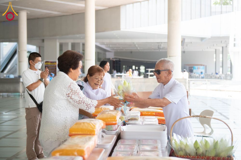 ภาพ No.315395:วันที่ 20 มีนาคม พ.ศ. 2569 พิธีเจริญพระพุทธมนต์ เนื่องในวาระอายุวัฒนมงคล 75 ปี พระเดชพระคุณพระภาวนาธรรมวิเทศ วิ. (ภูเบศ ฌานาภิญโญ) ผู้ช่วยเจ้าอาวาสวัดพระธรรมกาย และเจ้าอาวาสวัดพระธรรมกายเบเนลักซ์ ประเทศเบลเยียม  ณ หอฉันคุณยายอาจารย์ฯ วัดพระธรรมกาย