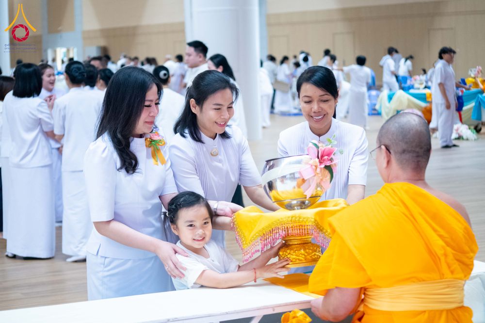 ภาพ No.310742:วันอาทิตย์ที่ 22 กุมภาพันธ์ พ.ศ. 2569 พิธีถวายโคมมาฆประทีป ณ ห้องแก้วสารพัดนึก 2 วัดพระธรรมกาย จ.ปทุมธานี