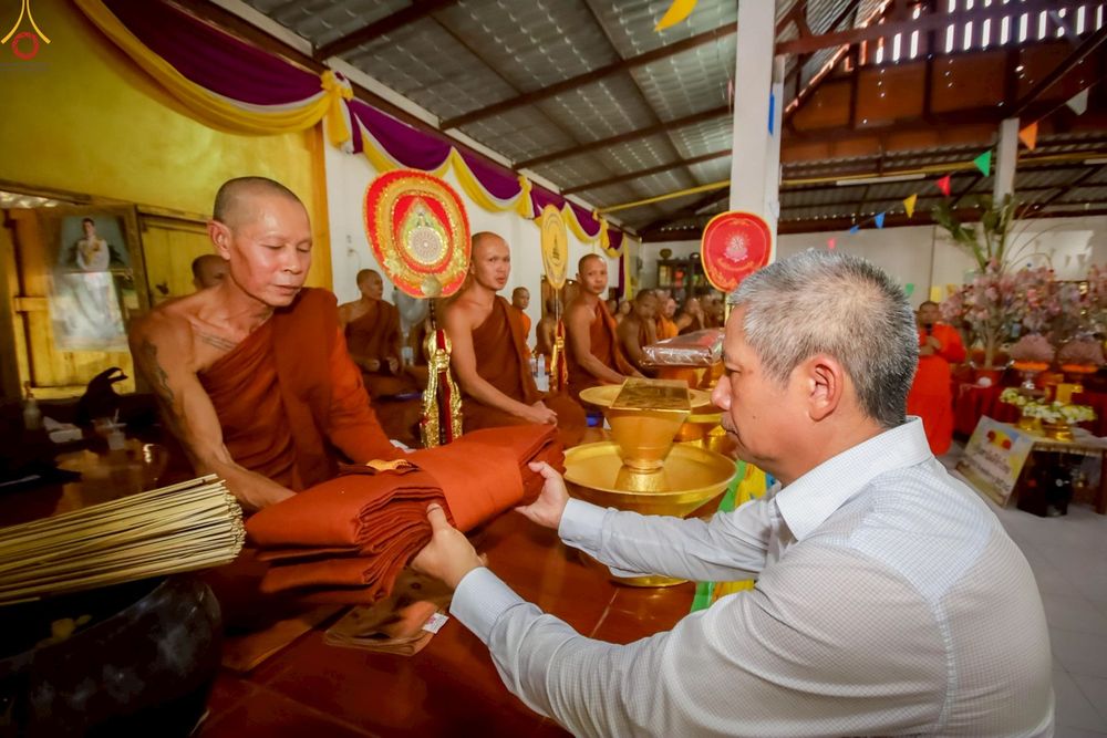 ภาพ No.255359:วันที่ 13 ตุลาคม พ.ศ. 2568 พิธีทอดกฐินสามัคคีทั่วไทย 30,000 วัด โดยคณะศิษยานุศิษย์ บูชาธรรม 81 ปี หลวงพ่อธัมมชโย ณ วัดมิ่งฟ้าคุณจักร ต.หนองกระท้าว อ.นครไทย จ.พิษณุโลก