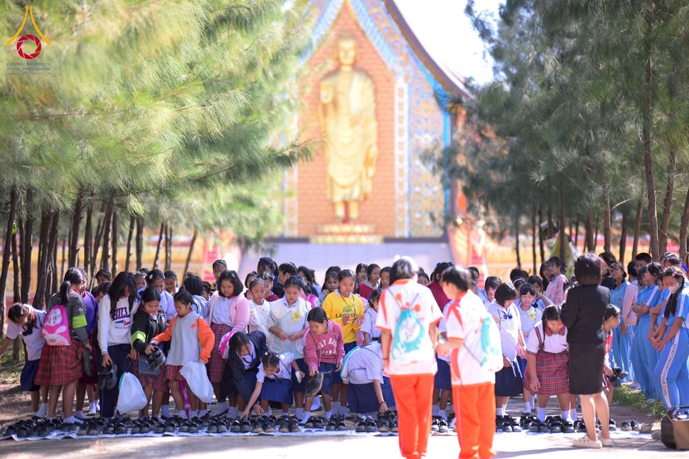 ภาพ No.274846:วันที่ 28 พฤศจิกายน พ.ศ. 2568 รวมพลังเด็กดี V-Star ผู้นำฟื้นฟูศีลธรรมโลก ประจำปี 2568 จังหวัดอุบลราชธานี ณ วัดป่าอุบลแก้ว อ.วารินชำราบ จ.อุบลราชธานี