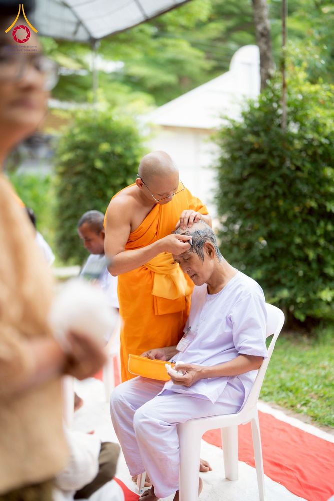 ภาพ No.278227:วันศุกร์ที่ 5 ธันวาคม พ.ศ. 2568 (วันพ่อแห่งชาติ) พิธีบรรพชาอุปสมบทหมู่ธรรมทายาท จำนวน 16 รูป โครงการบรรพชาอุปสมบทหมู่ รุ่นบูชาธรรมมหาปูชนียาจารย์ ประจำปี 2568  ณ ศูนย์ปฏิบัติธรรมและอบรมเยาวชนพระนครศรีอยุธยา จ.พระนครศรีอยุธยา