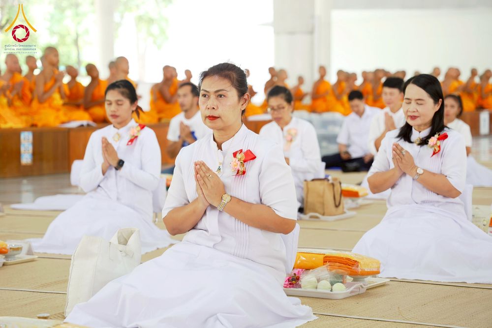 ภาพ No.263032:วันที่ 21 ตุลาคม พ.ศ. 2568 (วันพระ แรม 14 ค่ำ เดือน 11) พิธีบุพเปตพลี ครั้งที่ 171 ร่วมอุทิศบุญแด่หมู่ญาติที่ล่วงลับไปแล้ว และสืบทอดอายุพระพุทธศาสนา ณ หอฉันคุณยายอาจารย์ฯ วัดพระธรรมกาย