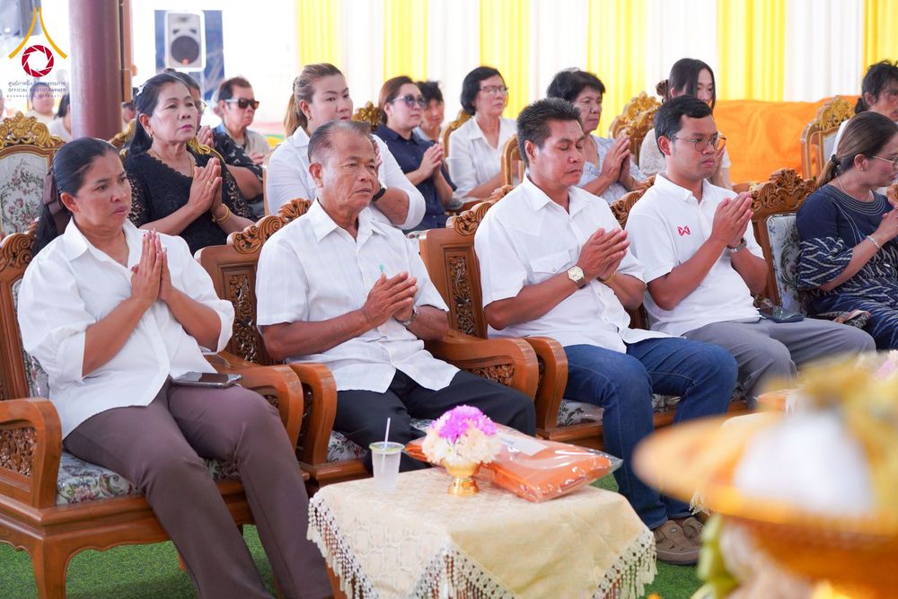 ภาพ No.275588:วันที่ 5 พฤศจิกายน พ.ศ. 2568 พิธีทอดกฐินสามัคคีทั่วไทย ณ วัดวังมะนาว อ.ปากท่อ จ.ราชบุรี โดยคณะศิษยานุศิษย์ บูชาธรรม 81 ปี หลวงพ่อธัมมชโย