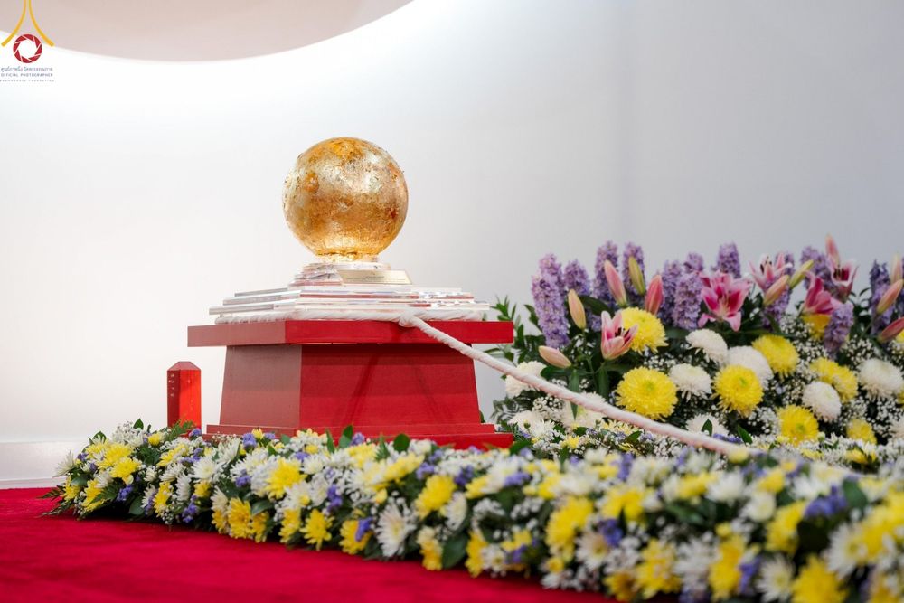 ภาพ No.142816:พิธีพัทธสีมา ประดิษฐานลูกนิมิตมหาสมบัติ สถาปนาอุโบสถวัดพระธรรมกายลอนดอน บูชาธรรม 80 ปี หลวงพ่อธัมมชโย วันเสาร์ที่ 22 มิถุนายน พ.ศ. 2567
