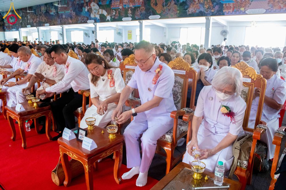 ภาพ No.295688:วันที่ 15 มกราคม พ.ศ. 2569 พิธีทอดผ้าป่าทำนุบำรุงศาสนสถาน ณ วัดโบสถ์บน ต.บางคูเวียง จ.นนทบุรี อนุสรณ์สถานลำดับที่ 4 สถานที่เกิดด้วยกายธรรม ในโครงการธรรมยาตรา กตัญญูบูชา มหาปูชนียาจารย์ พระมงคลเทพมุนี(สด จนฺทสโร) พระผู้ปราบมาร อนุสรณ์สถาน 7 แห่ง ปีที่ 14