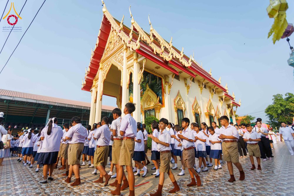 ภาพ No.298772:วันที่ 20 มกราคม พ.ศ. 2569 พิธีทอดผ้าป่าทำนุบำรุงศาสนสถาน ณ วัดลำพญา อ.บางเลน จ.นครปฐม ในโครงการธรรมยาตรา กตัญญูบูชา มหาปูชนียาจารย์ พระมงคลเทพมุนี(สด จนฺทสโร) พระผู้ปราบมาร อนุสรณ์สถาน 7 แห่ง ปีที่ 14