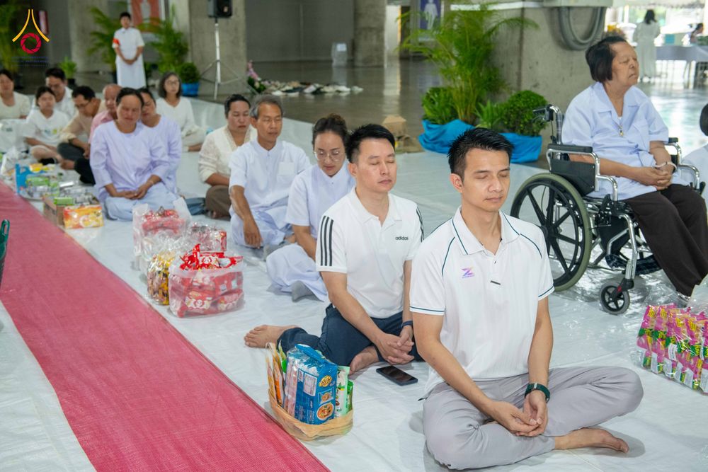 ภาพ No.342894:วันอาทิตย์ที่ 9 สิงหาคม พ.ศ.2569 พิธีตักบาตรฉลองพระใหม่ โครงการบรรพชาและอุปสมบทหมู่ รุ่นเข้าพรรษา ณ มหารัตนวิหาคด คอร์ 26 วัดพระธรรมกาย