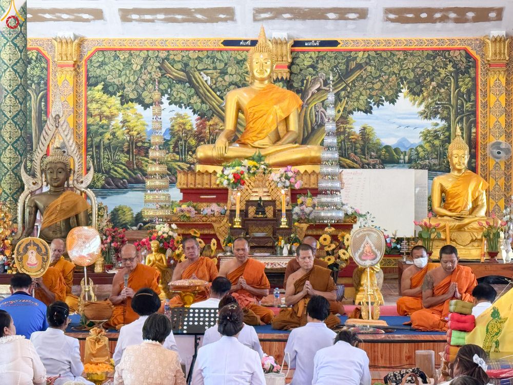 ภาพ No.281997:วันที่ 29 ตุลาคม พ.ศ. 2568 พิธีทอดกฐินสามัคคีทั่วไทย 30,000 วัด  โดยคณะศิษยานุศิษย์ บูชาธรรม 81 ปี  หลวงพ่อธัมมชโย ณ วัดหนองแซงสร้อย ต.น้ำพ่น  อ.หนองวัวซอ จ.อุดรธานี