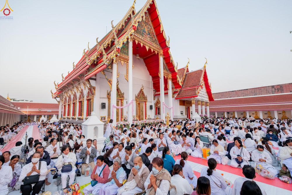 ภาพ No.294347:วันที่ 14 มกราคม พ.ศ. 2569 พิธีตักบาตรพระธรรมยาตรา ณ วัดสองพี่น้อง ต.ต้นตาล อ.สองพี่น้อง จ.สุพรรณบุรี ในโครงการธรรมยาตรา กตัญญูบูชา มหาปูชนียาจารย์ พระมงคลเทพมุนี(สด จนฺทสโร) พระผู้ปราบมาร อนุสรณ์สถาน 7 แห่ง ปีที่ 14