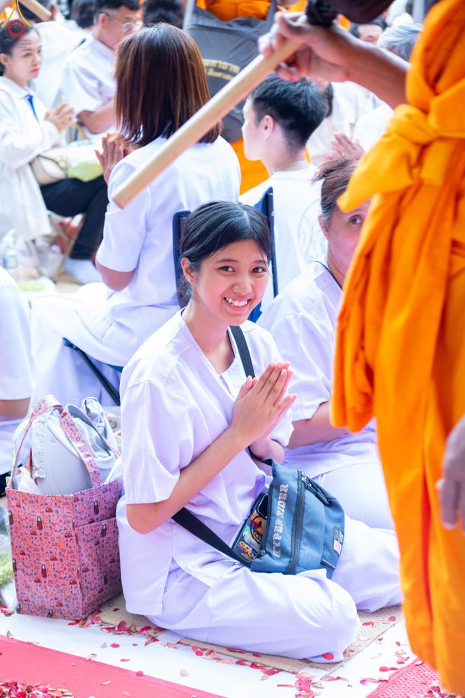 ภาพ No.287903:วันที่ 3 มกราคม พ.ศ. 2569 พิธีต้อนรับพระธรรมยาตรา ครั้งที่ 2 (ภาพชุดที่ 2) ในโครงการธรรมยาตรา กตัญญูบูชา มหาปูชนียาจารย์ พระมงคลเทพมุนี(สด จนฺทสโร) พระผู้ปราบมาร อนุสรณ์สถาน 7 แห่ง ปีที่ 14 ณ อนุสรณ์สถานมหาวิหารพระมงคลเทพมุนี (โลตัสแลนด์) อ.สองพี่น้อง จ.