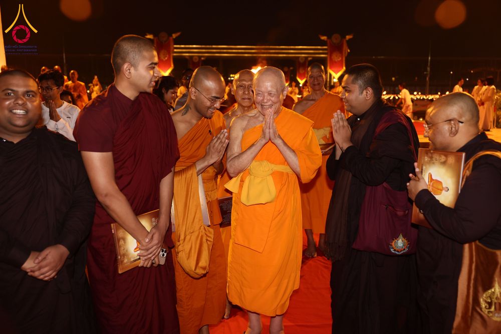 ภาพ No.312481:วันอังคารที่ 3 มีนาคม พ.ศ.2569 พิธีเวียนประทักษิณและจุดมาฆประทีป (ภาพชุดที่ 2) ณ ลานธรรมพระมหาธรรมกายเจดีย์ วัดพระธรรมกาย