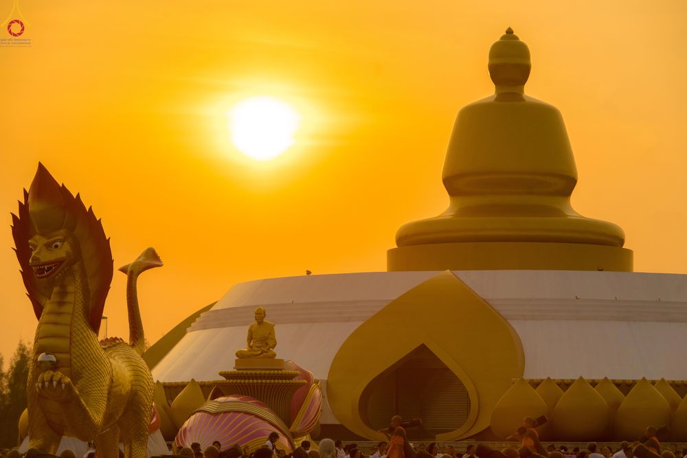 ภาพ No.299524:วันที่ 18 มกราคม พ.ศ. 2569 พิธีต้อนรับพระธรรมยาตรา (ภาพชุดที่ 2) ณ อนุสรณ์สถานลำดับที่ 5  สถานที่เผยแผ่วิชชาธรรมกายครั้งแรก อนุสรณ์สถานบางปลา วัดบางปลา อำเภอบางเลน จังหวัดนครปฐม ในโครงการธรรมยาตรา กตัญญูบูชา มหาปูชนียาจารย์ พระมงคลเทพมุนี(สด จนฺทสโร) พระ