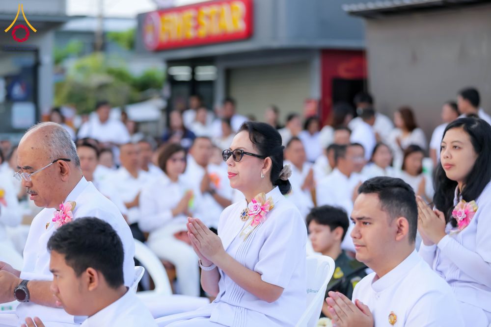 ภาพ No.313904:วันอาทิตย์ที่ 14 มีนาคม พ.ศ. 2569 ทำบุญเมืองหาดใหญ่ตักบาตรพระ 1,109 รูป เติมบุญใหญ่ หลังวิกฤตมหาอุทกภัย ณ ซุ้มประตูไชน่าทาวน์ ถนนศุภสารรังสรรค์ อ.หาดใหญ่ จ.สงขลา