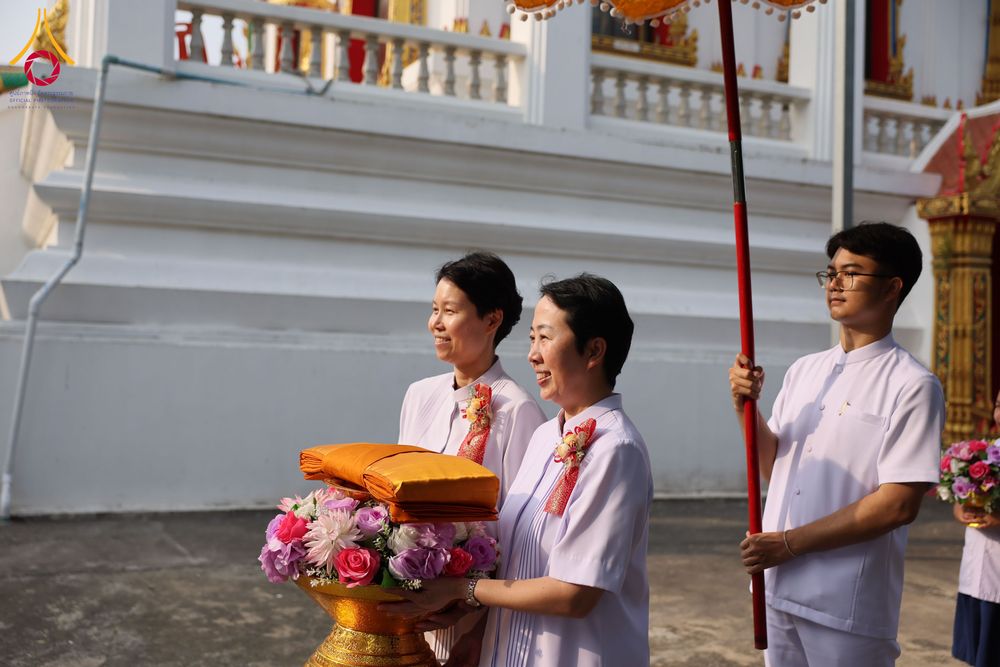 ภาพ No.300322:วันที่ 22 มกราคม พ.ศ. 2569 พิธีทอดผ้าป่าทำนุบำรุงศาสนสถาน ณ วัดรางกำหยาด ต.บางภาษี อ.บางเลน จ.นครปฐม ในโครงการธรรมยาตรา กตัญญูบูชา มหาปูชนียาจารย์ พระมงคลเทพมุนี(สด จนฺทสโร) พระผู้ปราบมาร อนุสรณ์สถาน 7 แห่ง ปีที่ 14