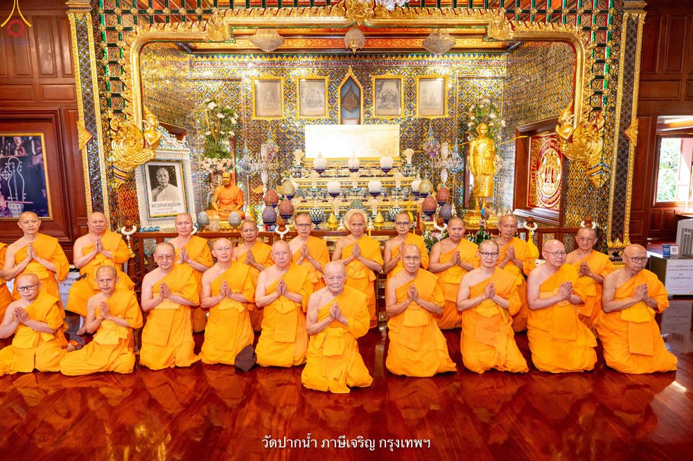 ภาพ No.342112:วันศุกร์ที่ 31 กรกฎาคม พ.ศ.2569 พระภิกษุวัดพระธรรมกาย ทำวัตรพระผู้ใหญ่เนื่องในวันเข้าพรรษา