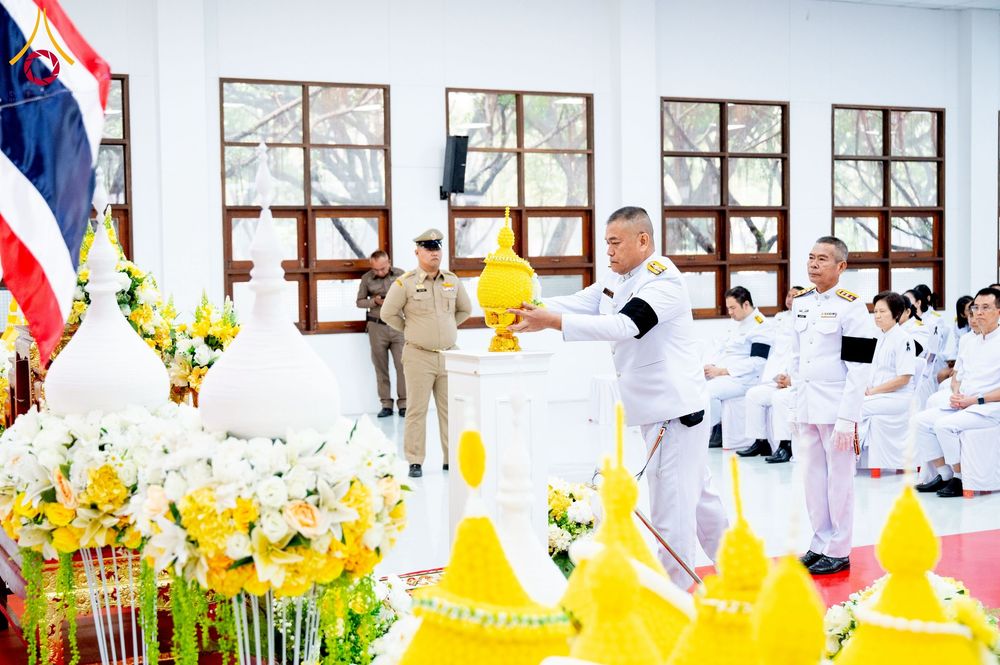 ภาพ No.276090:วันที่ 5 ธันวาคม พ.ศ. 2568 พสกนิกรอำเภอคลองหลวง พร้อมใจบำเพ็ญกุศลอุทิศถวาย “ในหลวงรัชกาลที่ 9” น้อมรำลึกในพระมหากรุณาธิคุณ เนื่องในวันคล้ายวันพระบรมราชสมภพ วันชาติ และวันพ่อแห่งชาติ ณ อาคารปลูกศรัทธา 2 วัดพระธรรมกาย อำเภอคลองหลวง จังหวัดปทุมธานี