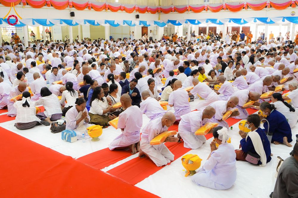 ภาพ No.281185:วันที่ 4 ธันวาคม พ.ศ. 2568 พิธีบรรพชาสามเณร ในโครงการบวชบูชาธรรมมหาปูชนียาจารย์  ณ วัดกลางพระอารามหลวง จังหวัดบุรีรัมย์