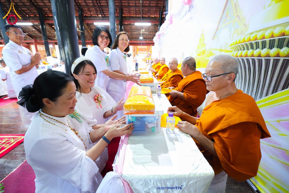 ภาพ No.303399:วันที่ 23 มกราคม พ.ศ. 2569 พิธีเจริญพุทธมนต์ปฏิบัติธรรม มอบทุนการศึกษา  ถวายสังฆทาน 109 วัด เพื่อถวายเป็นพุทธบูชา เพื่อขับเคลื่อนโครงการหมู่บ้านรักษาศีล 5 โดยคณะสงฆ์จังหวัดนครปฐม คณะศิษยานุศิษย์วัดพระธรรมกาย โครงการธรรมยาตรา ปีที่ 14 ณ วัดบางปลา อำเภอบาง