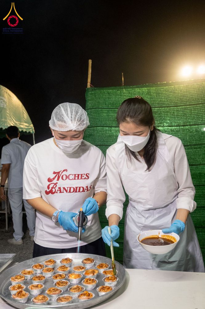 ภาพ No.300117:วันที่ 22 มกราคม พ.ศ. 2569 พิธีถวายภัตตาหารเป็นสังฆทาน แด่พระธรรมยาตรา ณ อนุสรณ์สถานบางปลา วัดบางปลา อำเภอบางเลน จังหวัดนครปฐม ในโครงการธรรมยาตรา กตัญญูบูชา มหาปูชนียาจารย์ พระมงคลเทพมุนี(สด จนฺทสโร) พระผู้ปราบมาร อนุสรณ์สถาน 7 แห่ง ปีที่ 14