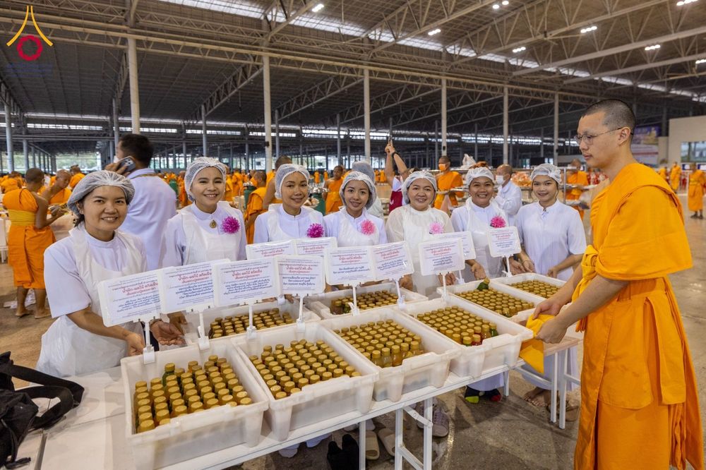 ภาพ No.121649:พิธีถวายภัตตาหารเป็นสังฆทาน แด่คณะพระธรรมยาตรา ปีที่ 12 วันที่ 31 มกราคม พ.ศ. 2567 ณ สภาธรรมกายสากล วัดพระธรรมกาย
