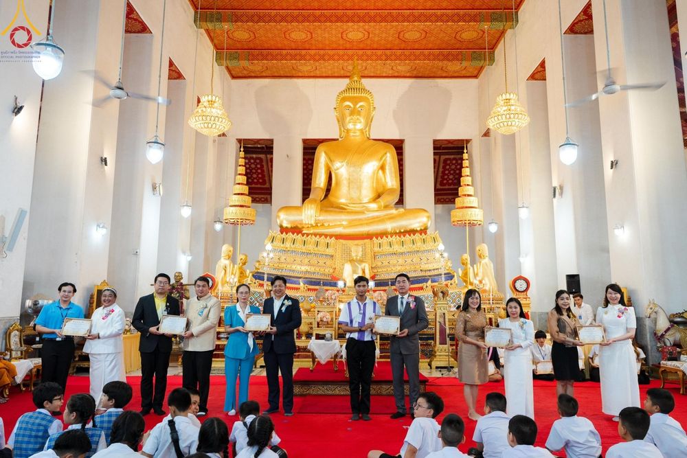 ภาพ No.184986:กิจกรรมวันรวมพลังเด็กดี V-Star ผู้นำฟื้นฟูศีลธรรมโลก กรุงเทพมหานคร ณ วัดมหาธาตุยุวราชรังสฤษฎิ์ราชวรมหาวิหาร กรุงเทพมหานคร ในวันที่ 13 ธันวาคม พ.ศ. 2567