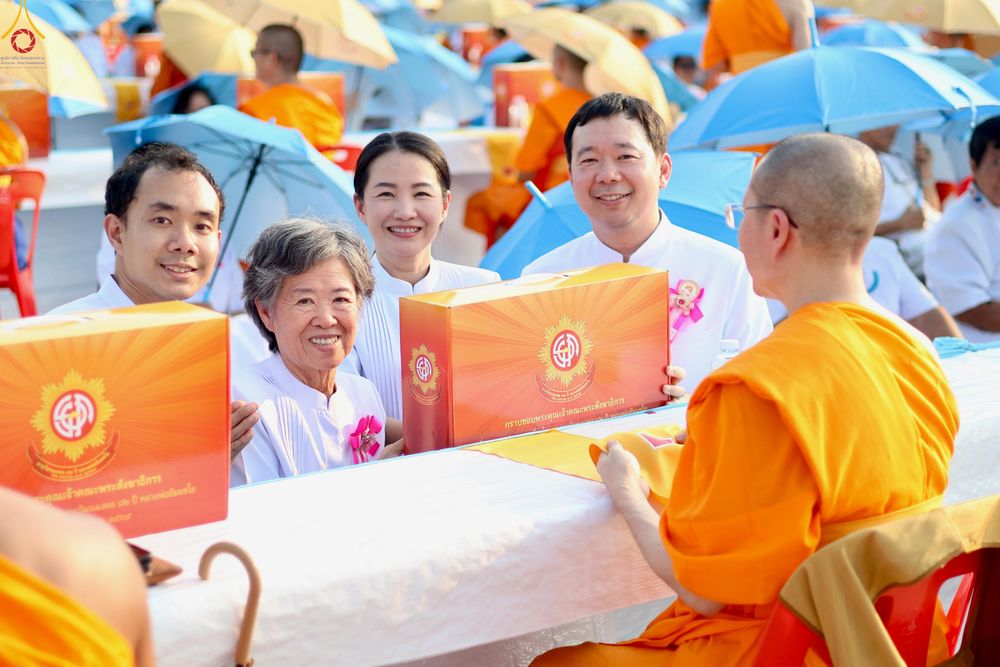 ภาพ No.325084:วันที่ 22 เมษายน พ.ศ.2569 (วันคุ้มครองโลก) พิธีถวายมหาสังฆทาน 40,000 กว่าวัดทั่วประเทศ (ชุดที่ 2) ณ ลานธรรม พระมหาธรรมกายเจดีย์ วัดพระธรรมกาย