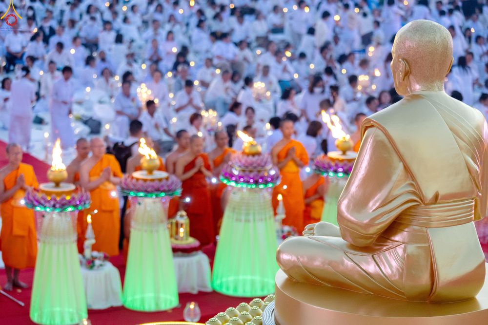 ภาพ No.292071:วันที่ 10 มกราคม พ.ศ. 2569 พิธีจุดประทีปถวายเป็นพุทธบูชา และบูชาธรรมมหาปูชนียาจารย์  ณ อนุสรณ์สถานคลองบางนางแท่น อ.สามพราน จ.นครปฐม ในโครงการธรรมยาตรา กตัญญูบูชา มหาปูชนียาจารย์ พระมงคลเทพมุนี(สด จนฺทสโร) พระผู้ปราบมาร อนุสรณ์สถาน 7 แห่ง ปีที่ 14